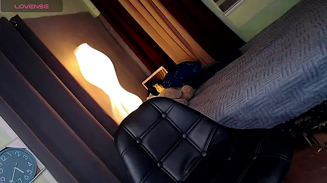 Creamycum_celinexx's room