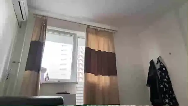 Watch AiEsquer live on EroticFlix - High definition streams