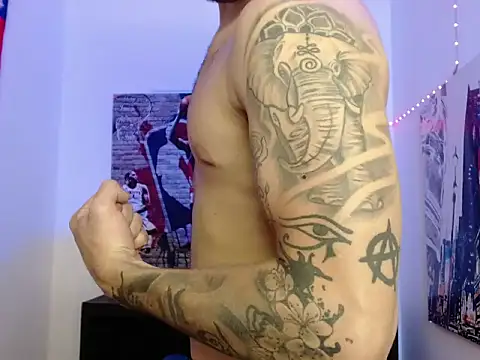 Brian_Adler live cam on StripChat