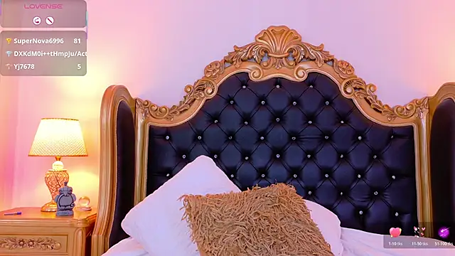 Watch AdelinaVans live on EroticFlix - High definition streams