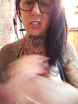 Your_DirtyDoll webcam