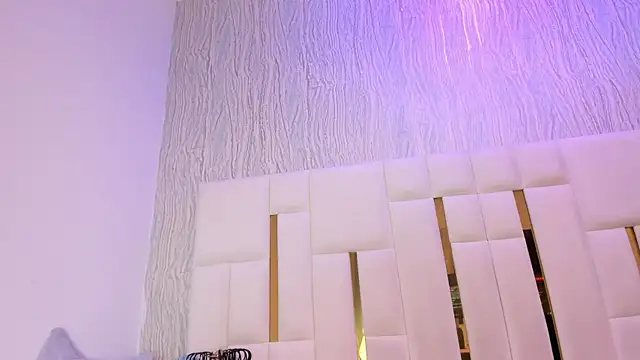 hillary_uckerman_ webcam