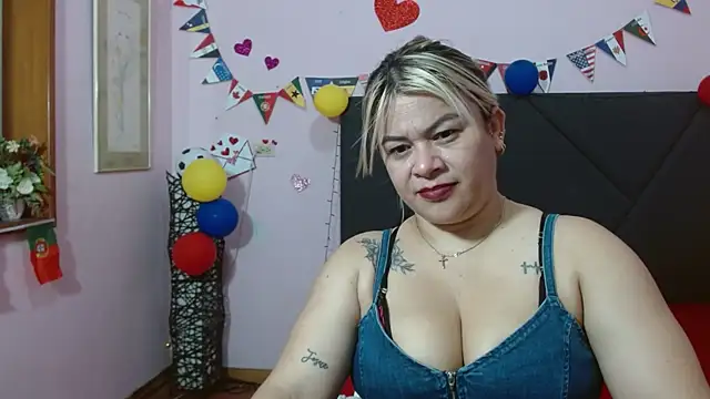 pamela_echeverria webcam