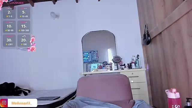 medussa13_ - Medussa13_'s free webcam - UK Sex Cams