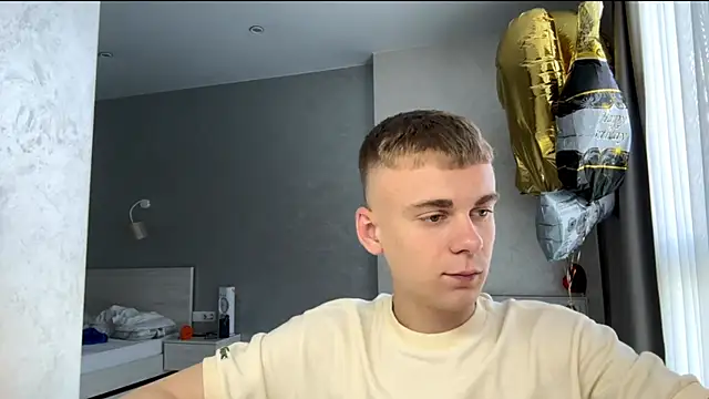 solofury (M twink) - Buy car