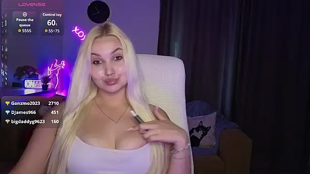 Watch adrelaxina live on EroticFlix - High definition streams