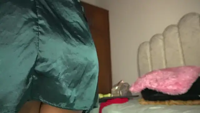 pocahotass_11 webcam
