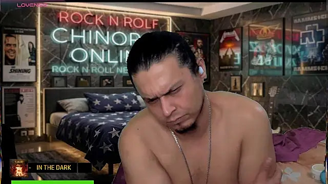 chino_roz webcam