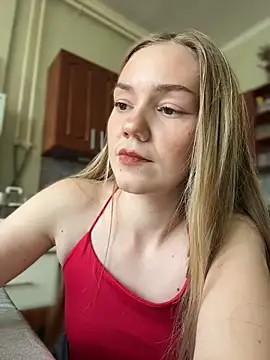 Watch MilaMoone live on EroticFlix - High definition streams