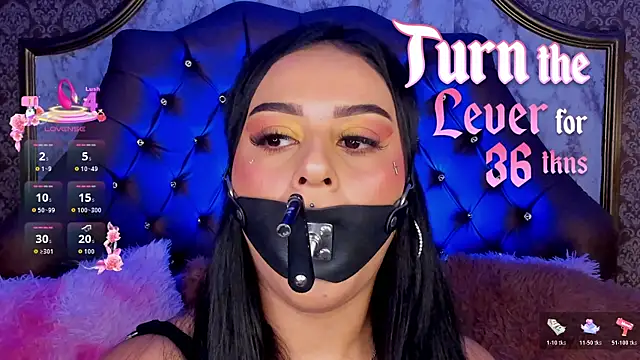 SoffiQueen webcam