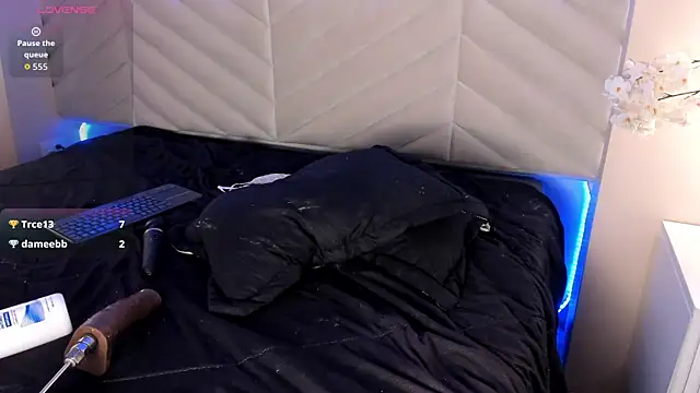 Bella_Williiams webcam