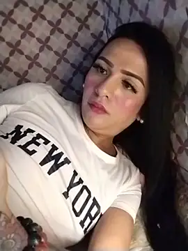 Yourbabyshane webcam