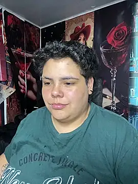 Hailey_Curvy webcam