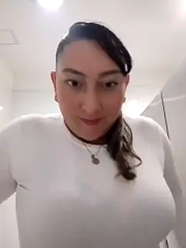 Valeria_montana_ webcam