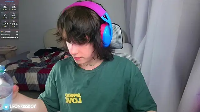 LeonBoykisser webcam