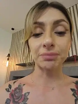 Watch SofiaLace live on EroticFlix - High definition streams