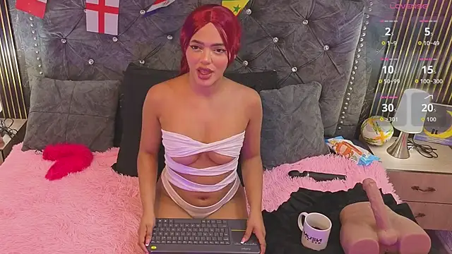 Watch AlexandraNoxx live on EroticFlix - High definition streams