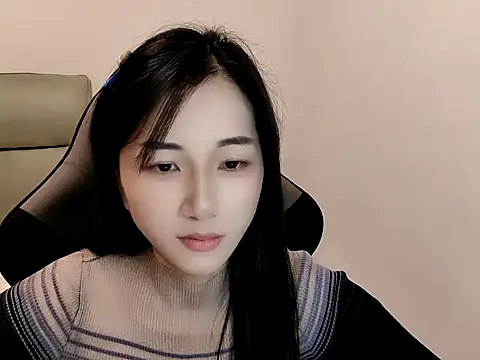 Watch Qianqian-666 live on EroticFlix - High definition streams
