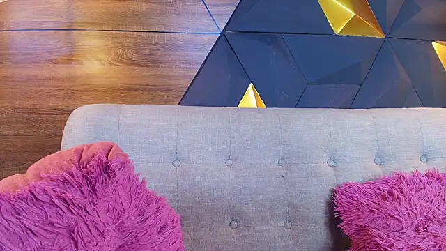 Watch ly_lulu live on EroticFlix - High definition streams
