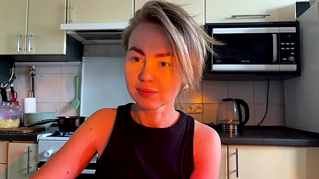 martaluna_ - MartaLuna_'s free webcam - UK Sex Cams