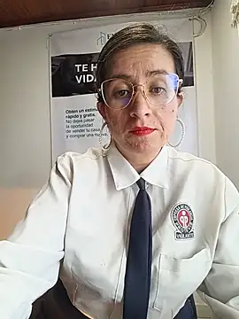 Valentina--1 live cam on StripChat