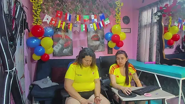 lesbiancuple (G young) - Panties aside & control lush x3 minutes