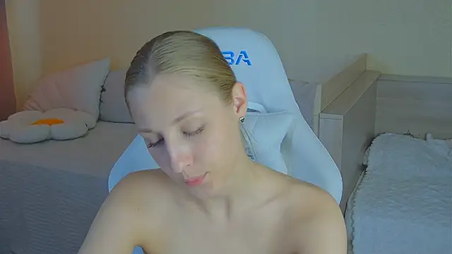 BritneyCruze webcam