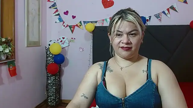 pamela_echeverria webcam