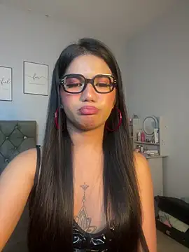 JassmineLove webcam