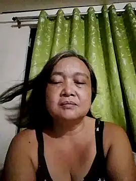 jeanyummytits webcam