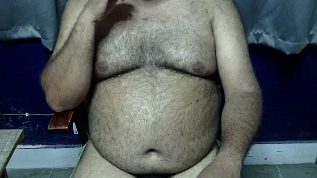 hairysubcub_70 - Hairysubcub_70's free webcam - UK Sex Cams