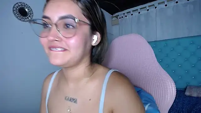 kathe-mills235 - Kathe-mills235's free webcam - UK Sex Cams
