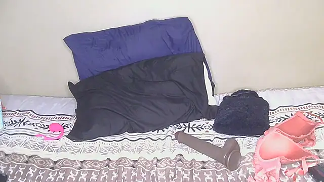 CherieBlushX webcam