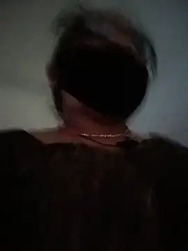 Menka_cut34 webcam