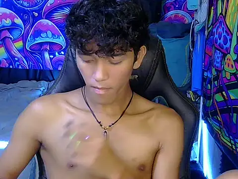 hugekenbigcock webcam