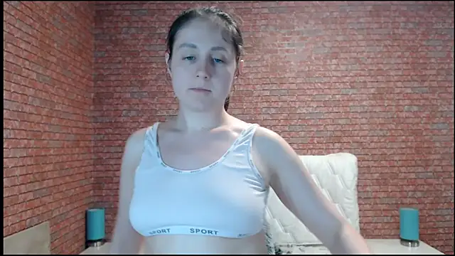 Watch Holliy_Cooper live on EroticFlix - High definition streams