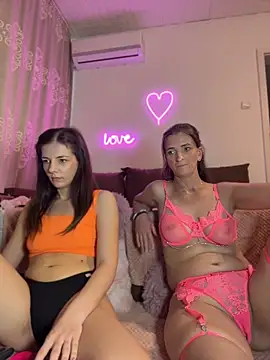 Sabrinedivinee webcam