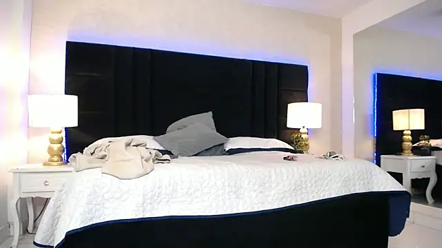 SkylerBigxxx webcam
