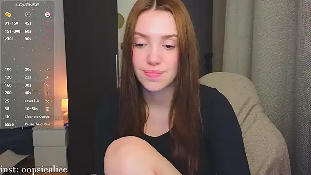 AliceSpark live cam on StripChat
