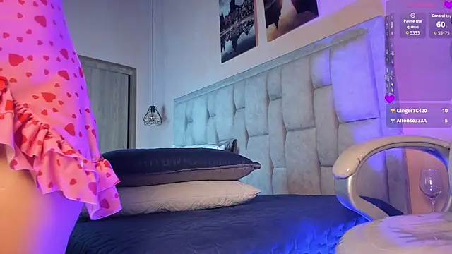Watch Luna_honey9 live on EroticFlix - High definition streams