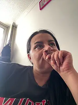 Abril_Luv webcam