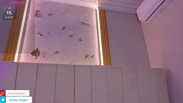 Megan_browns1 webcam