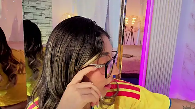 isa_sweet1_ - Isa_sweet1_'s free webcam - UK Sex Cams