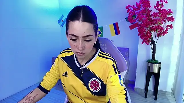 Watch Rainy_doll live on EroticFlix - High definition streams