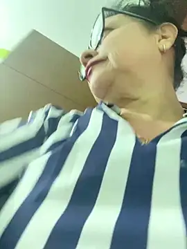 Sharongirl07 webcam