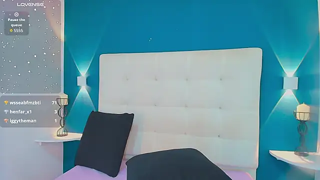 MiaaCarter_ webcam