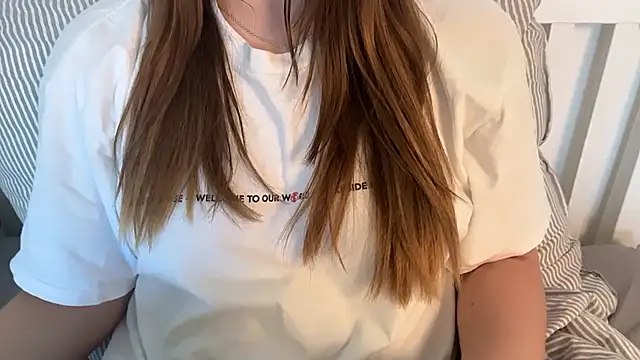 Lucyschickt webcam