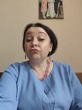Watch EmmaEmmy40 live on EroticFlix - High definition streams