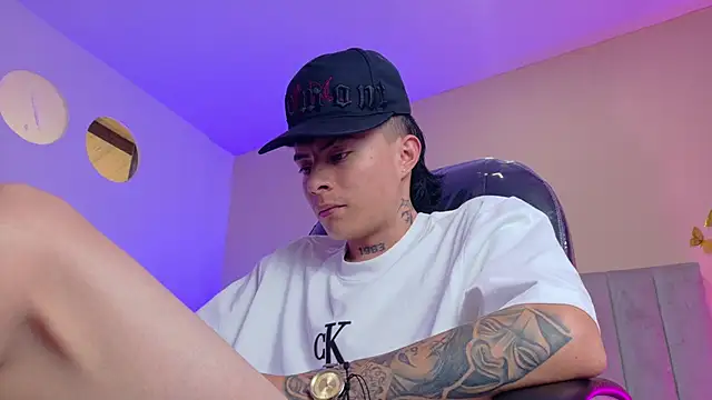 Nascary_Fox webcam