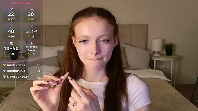 SallyPinkman webcam